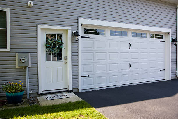 24/7 Emergency Garage Door Panel Replacement experts in Attalla, AL